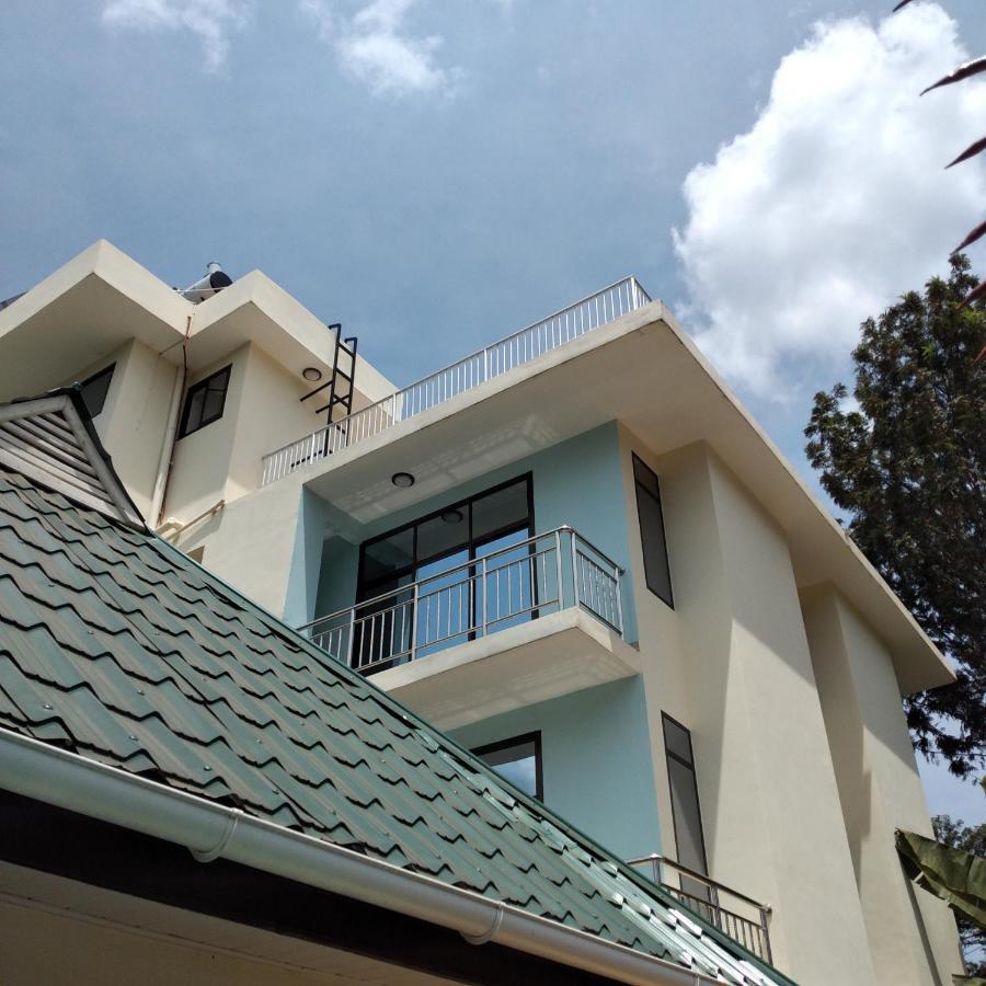 Africa Natural Tours - Kilimanjaro White House Hotel Моши Экстерьер фото
