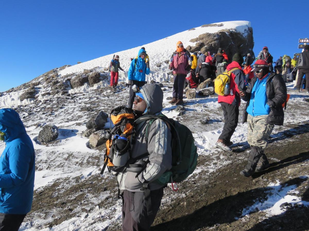 Africa Natural Tours - Kilimanjaro White House Hotel Моши Экстерьер фото